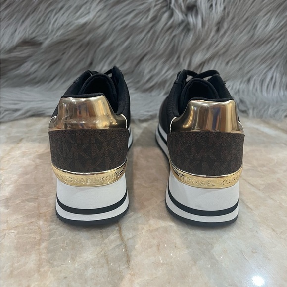 Michael Kors Women's Monique Trainer Lace-up Sneakers - Brown Logo - Picture 4 of 8
